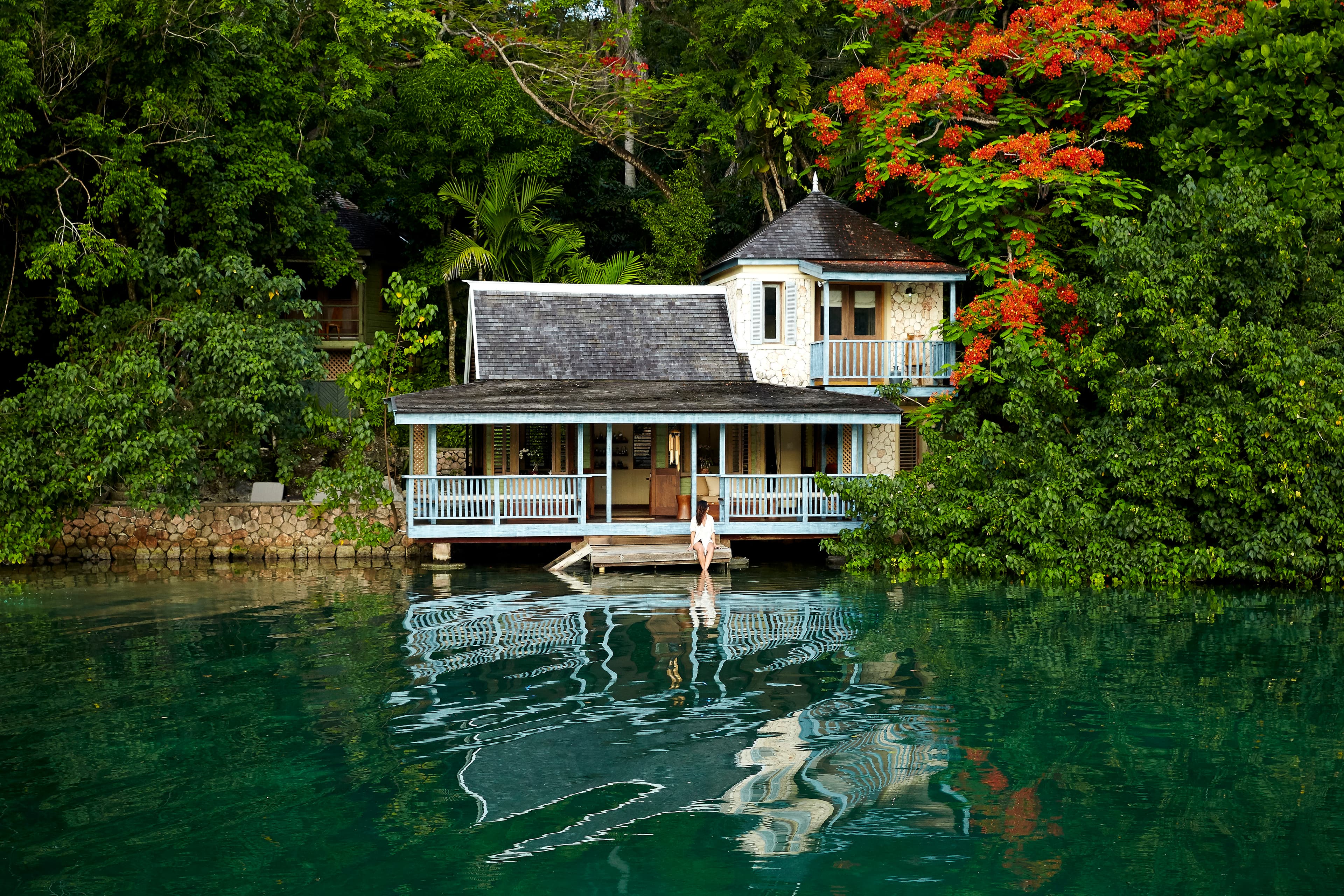 Accommodation page background
