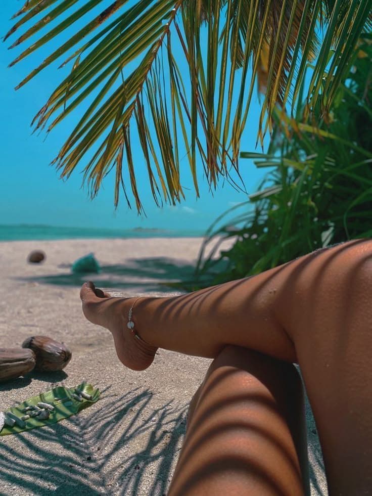 BAREFOOT